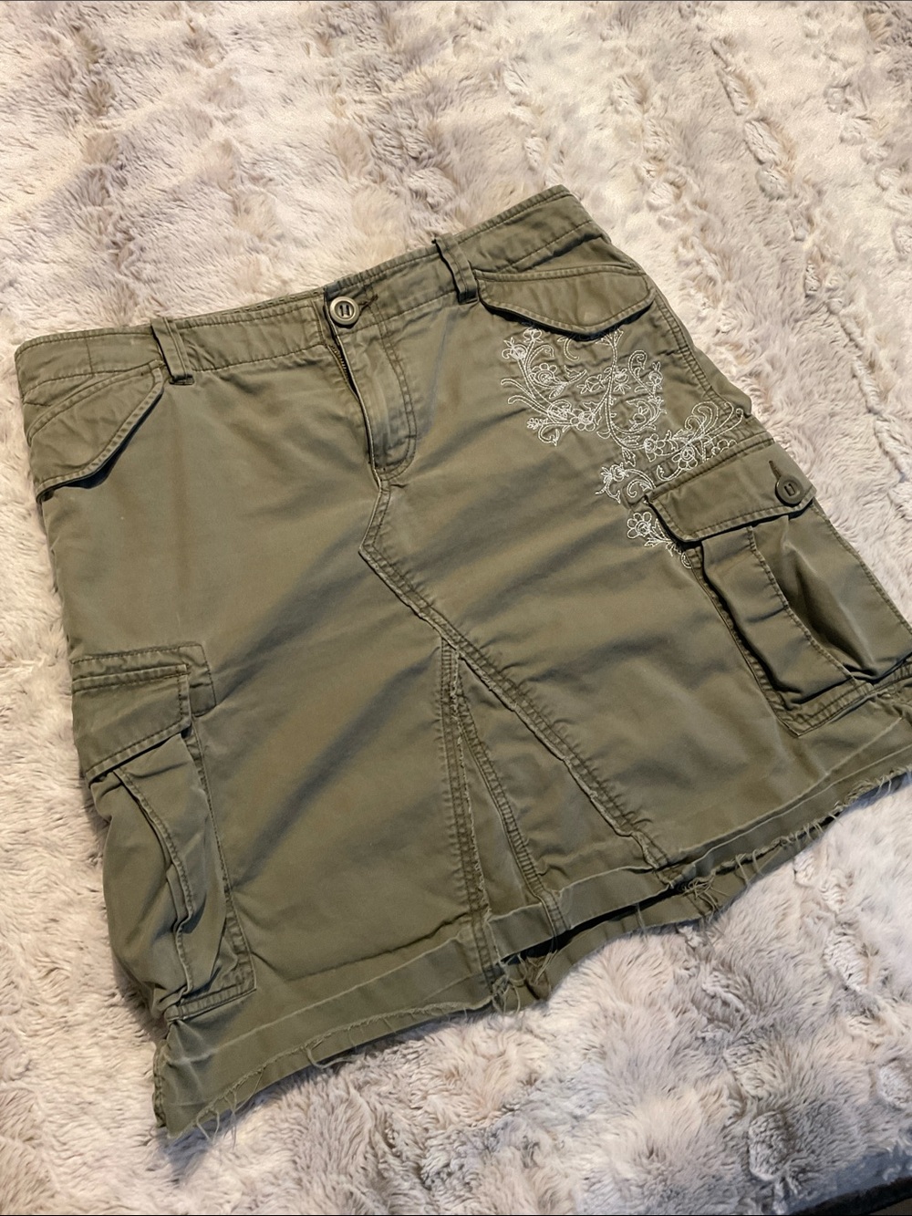 GAP Embroidered Cargo Skirt